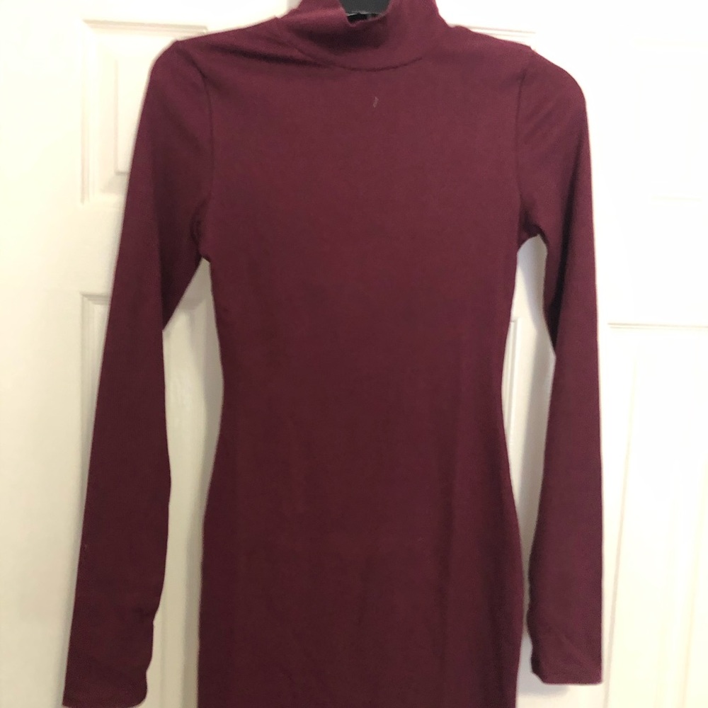 Dress - Picture 3 of 3